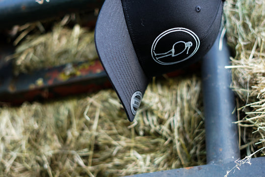 Open image in slideshow, Trucker cap black